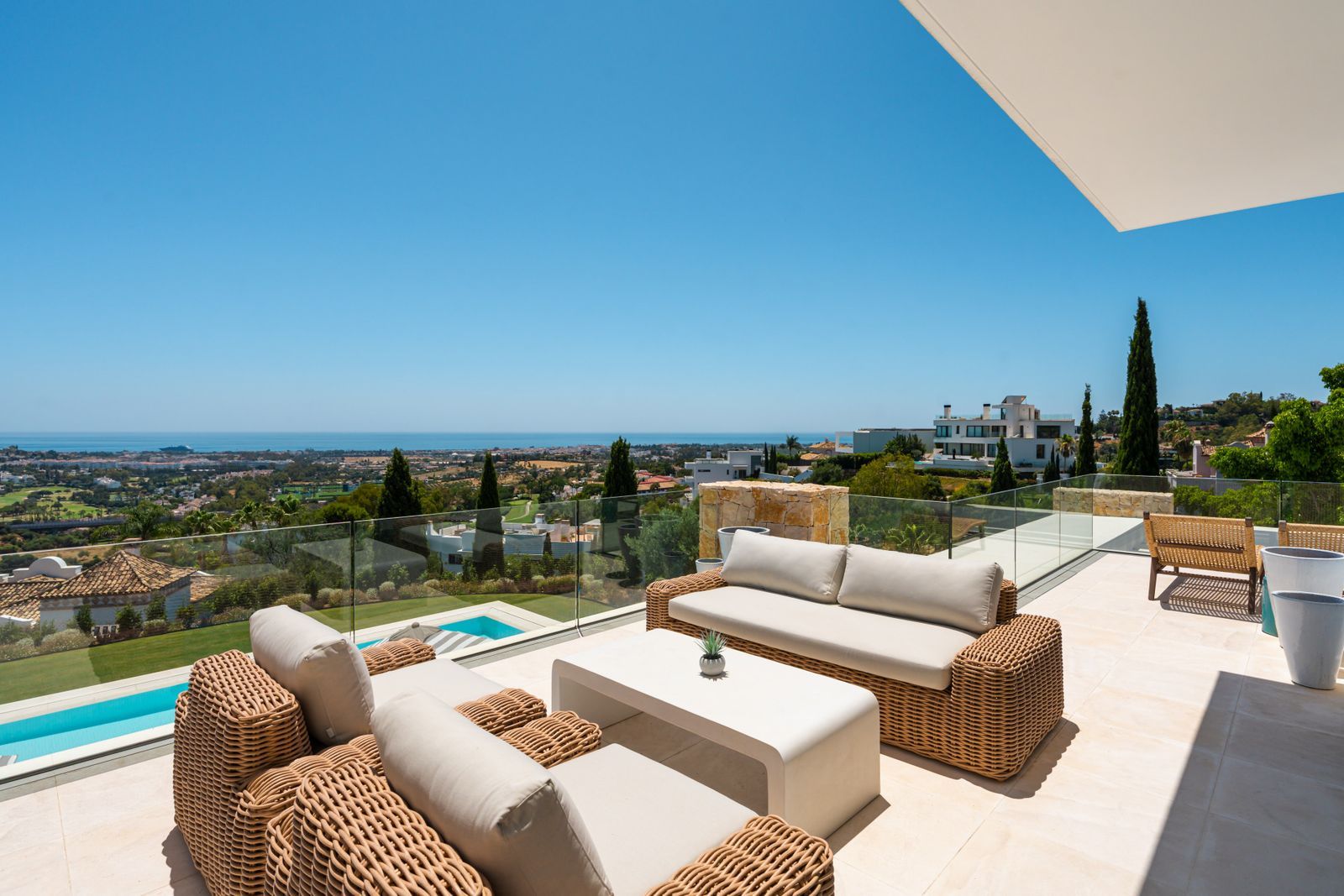 07 luxury terrace pool view