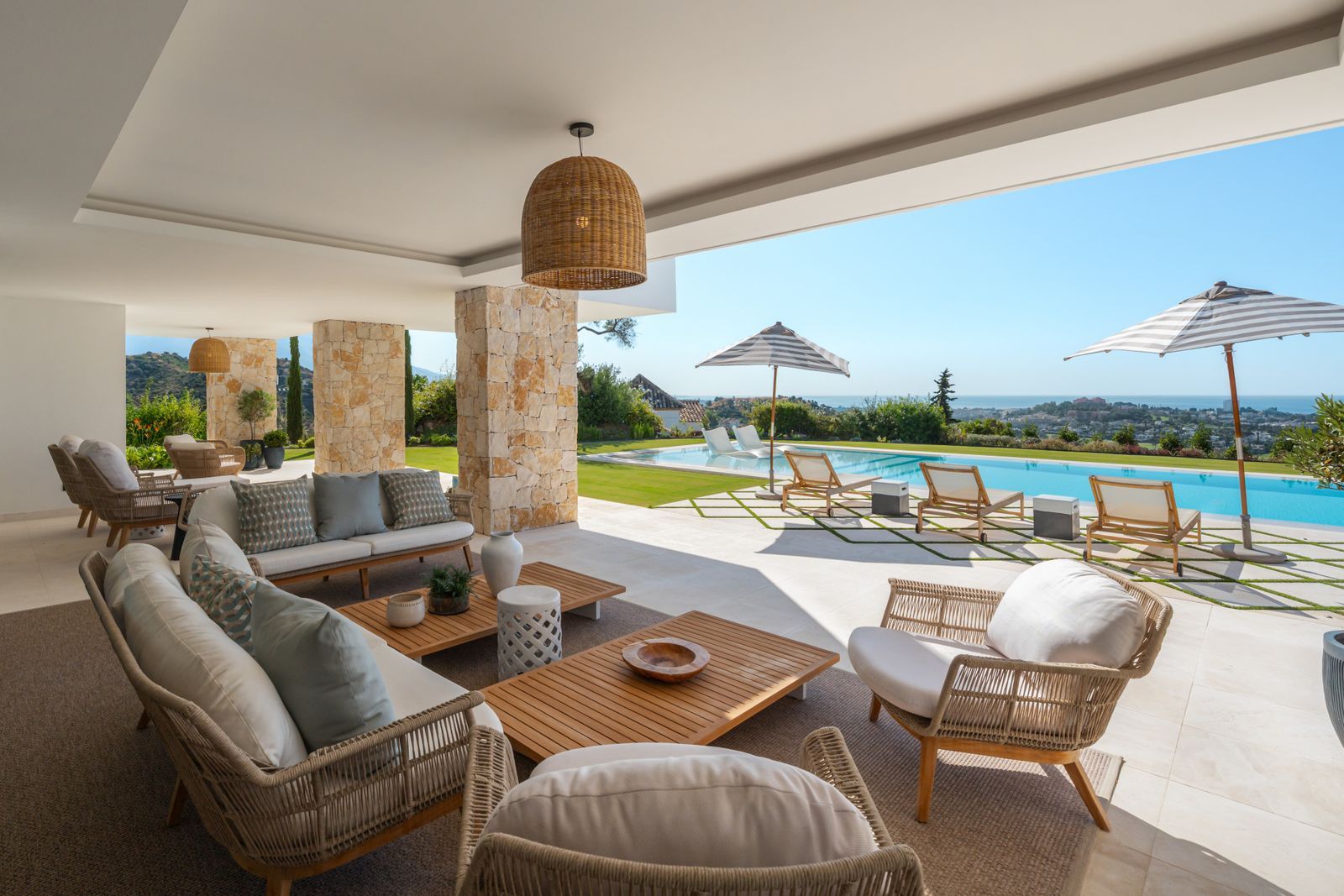 22 living room patio view